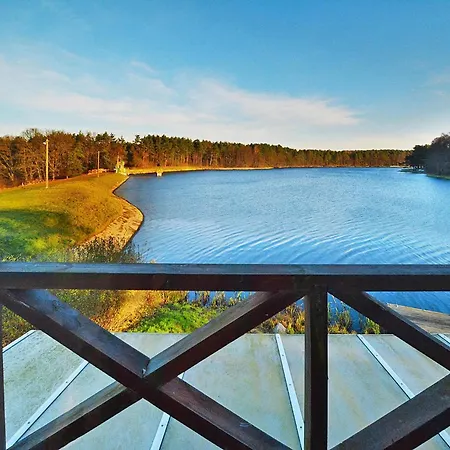 Prázdninový dům On The Shore, Boat Included *